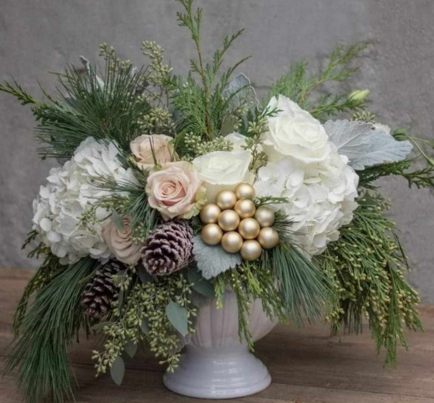 Winter white arrangement
